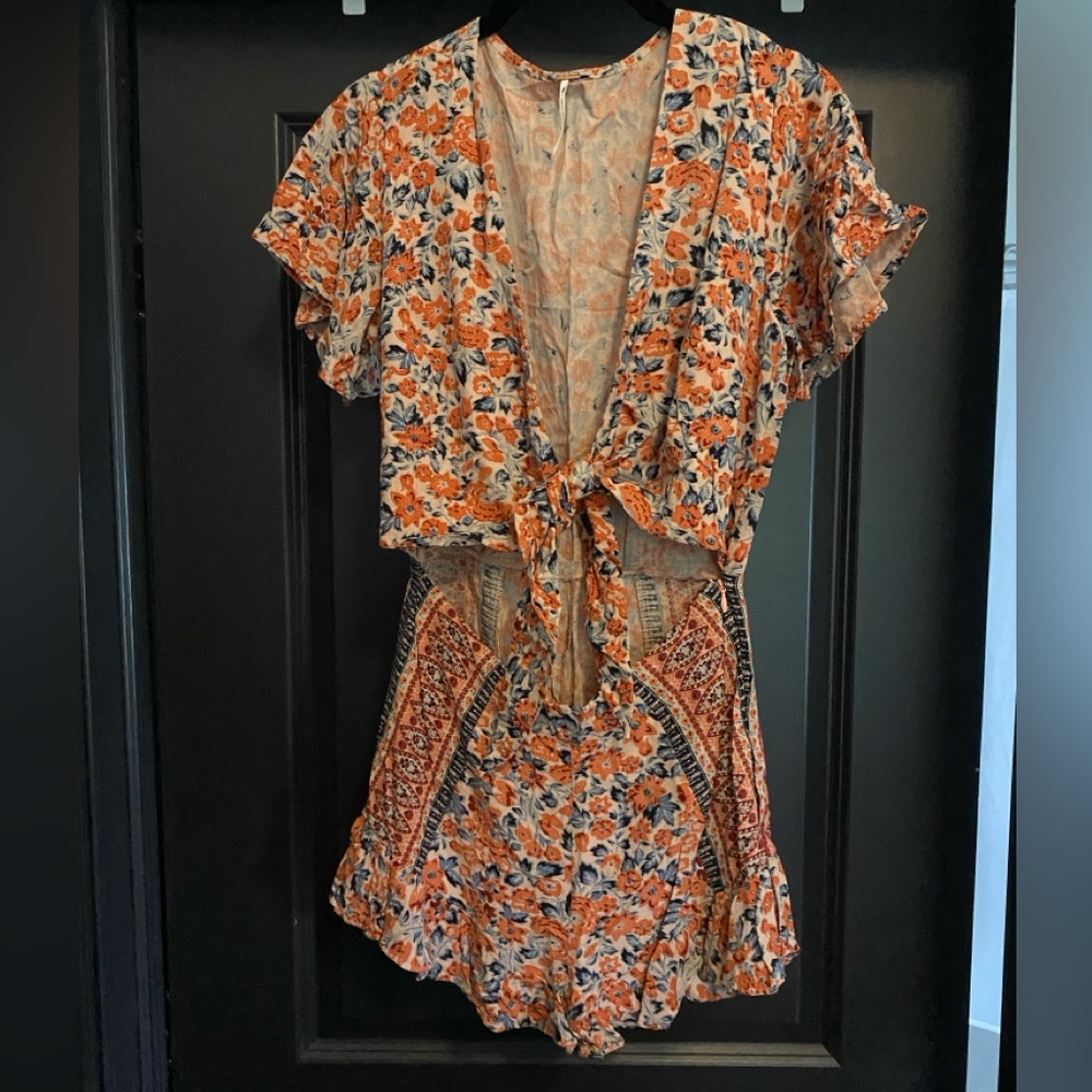Free People front tie floral romper